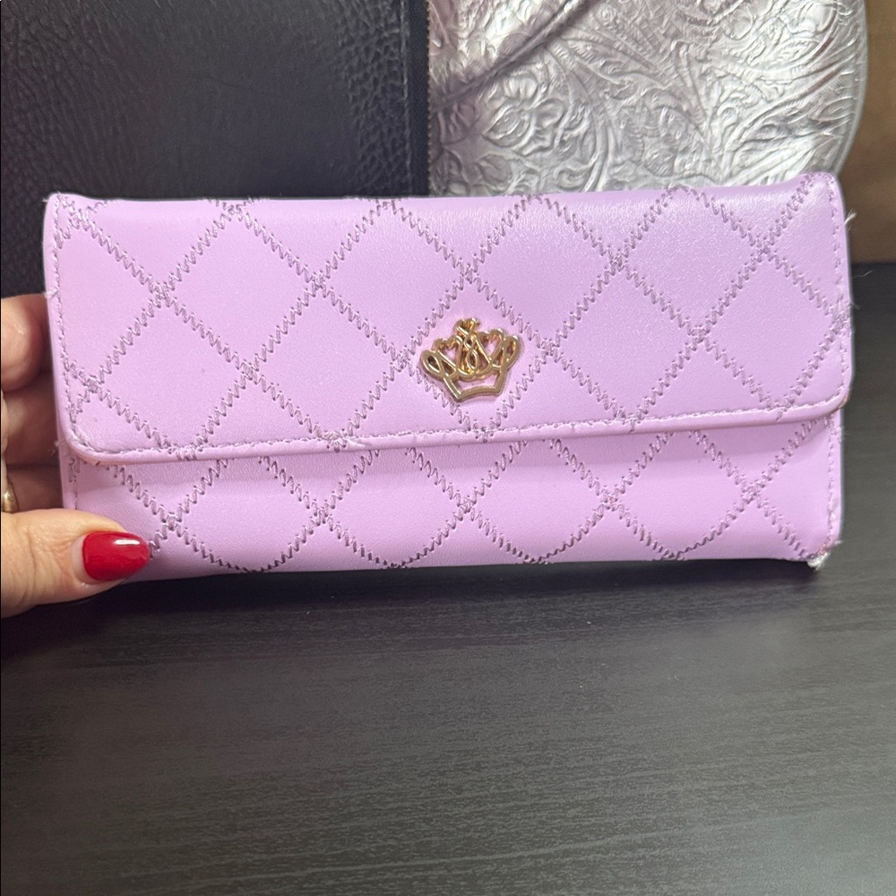 Silver Women's Clutch and wallet bundle - Picture 2 of 13